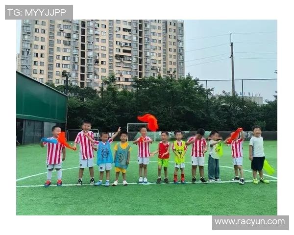 影视足球的魅力交融：探讨电影与足球文化的深度结合与影响